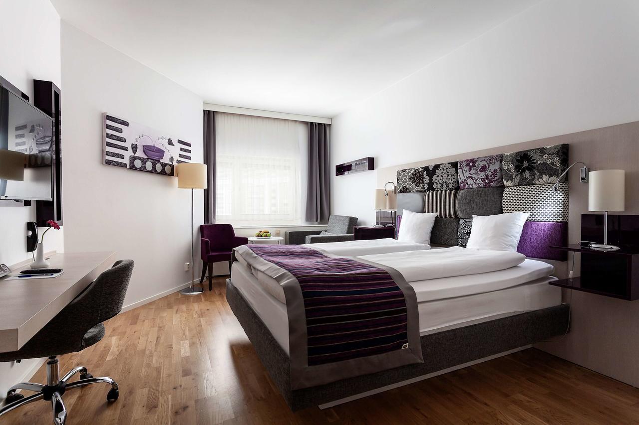 Solna Park & Hotel מראה חיצוני תמונה
